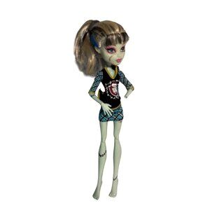 Monster High Frankie Stein Doll With Blue & Black Plaid Outfit Read
